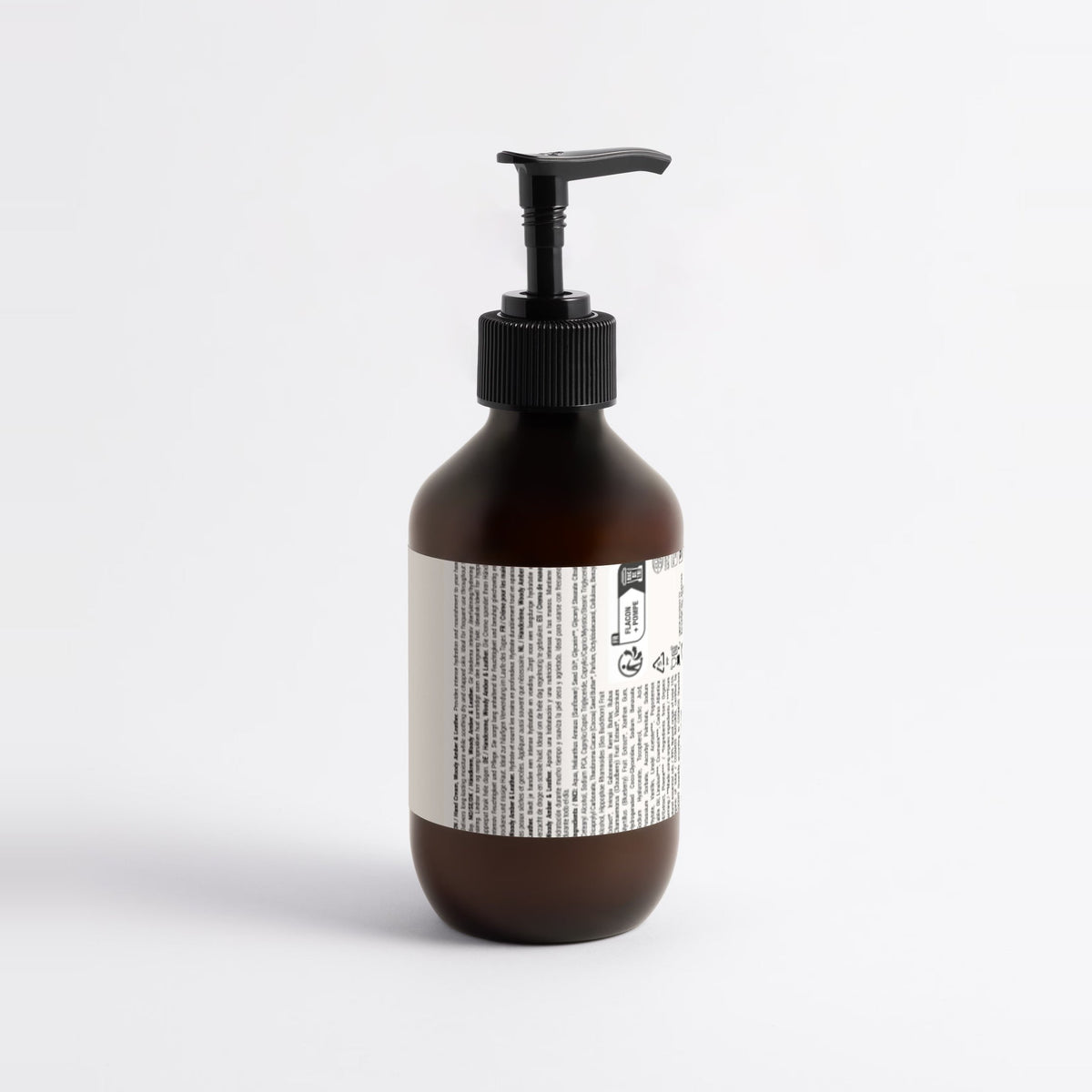 SAMVIRAA Hand Cream, Woody Amber & Leather (detail)